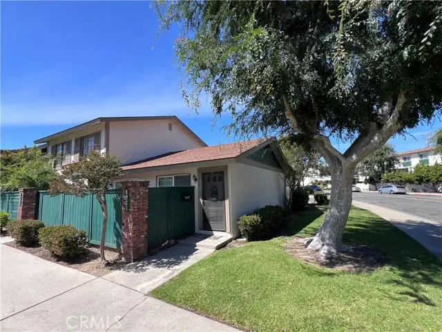 8221 GINNIS Green, Buena Park, CA 90621 - #2