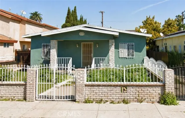2217 Mortimer Avenue, Huntington Park, CA 90255 - #1