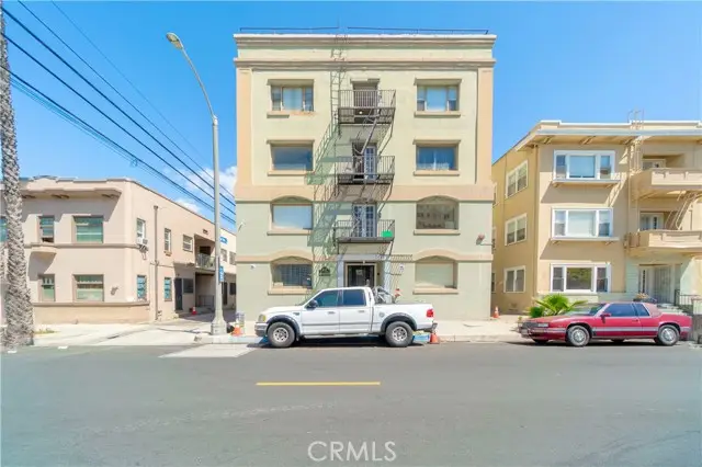 323 4th, Long Beach, CA 90802 - #3