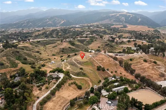 8305 Gambier, Corona, CA 92883 - #1