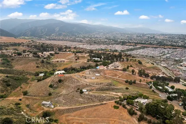8305 Gambier, Corona, CA 92883 - #2