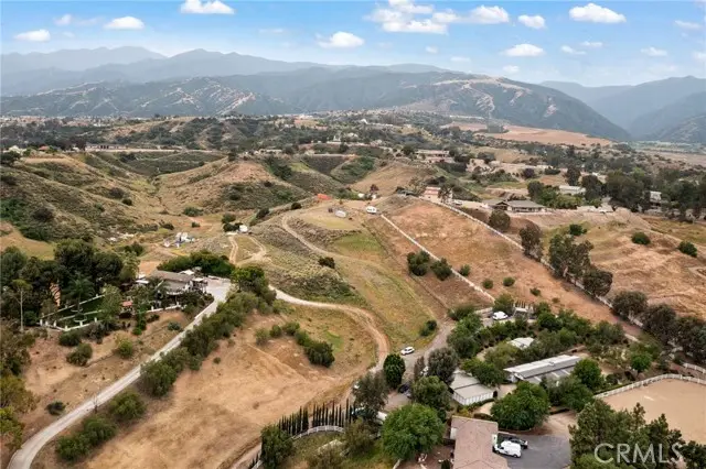 8305 Gambier, Corona, CA 92883 - #3