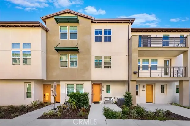 660 Sunrise St, Covina, CA 91723 - #3