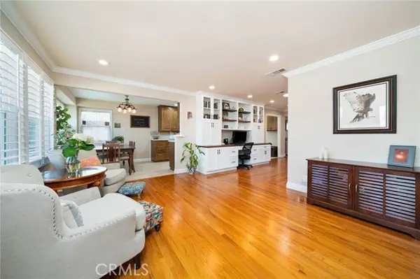 11442 212th St, Lakewood, CA 90715
