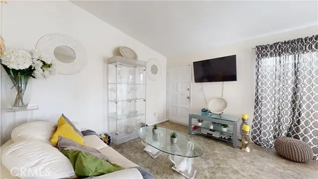 1168 10th  #218B, Long Beach, CA 90813 - #2