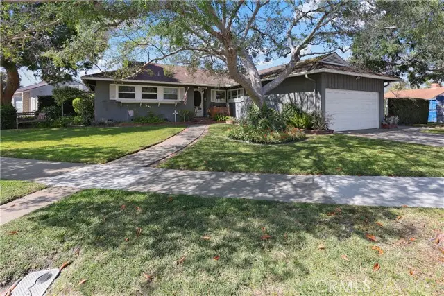 2400 Terraine, Long Beach, CA 90815 - #2