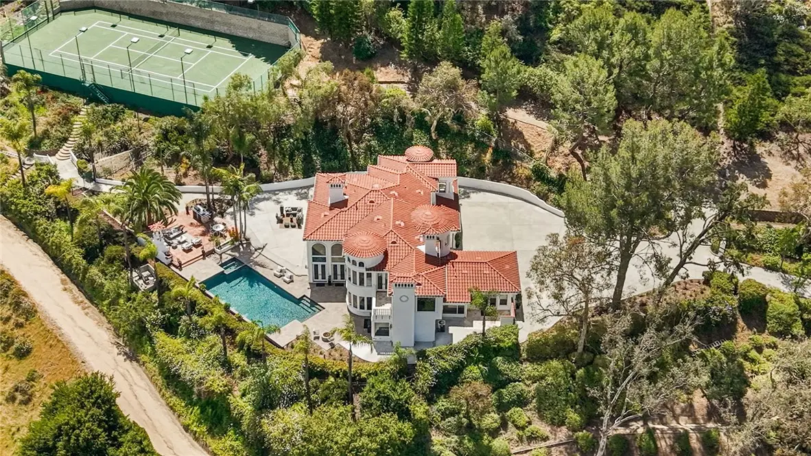 10696 Skyline Drive, Santa Ana, CA 92705 - #1