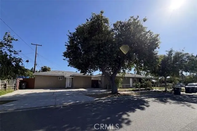 1621 Diamond, Santa Ana, CA 92704 - #3