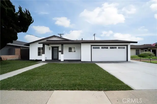 10232 Halawa, Huntington Beach, CA 92646 - #1