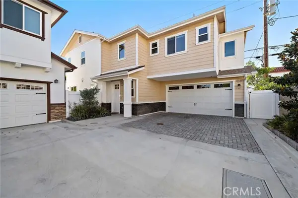 2573 Elden Avenue  #D, Costa Mesa, CA 92627