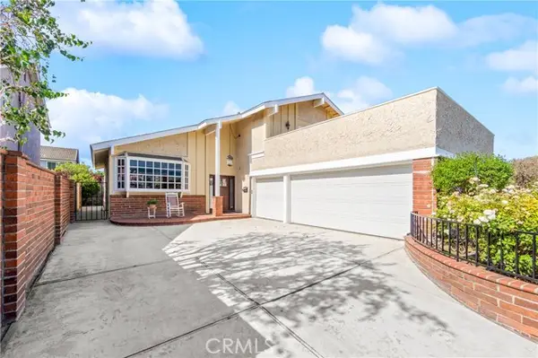 6402 Cantiles Avenue, Cypress, CA 90630