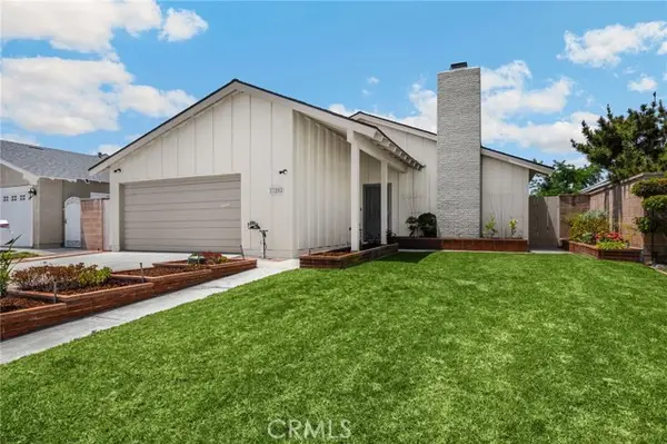 17203 Leslie, Cerritos, CA 90703