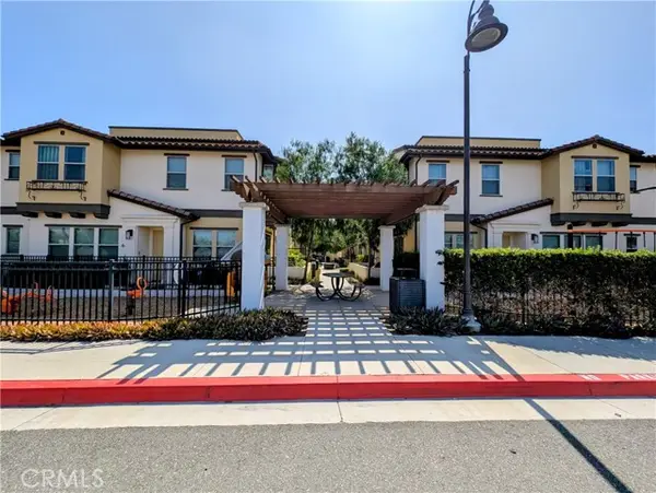 3810 Kent Avenue  #4, Santa Ana, CA 92704