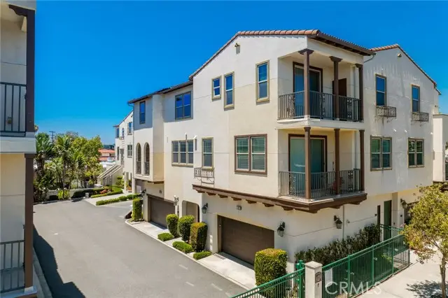 1845 Orizaba Avenue  #103, Signal Hill, CA 90755 - #1