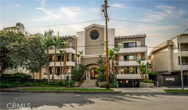 4637 Willis  #208, Sherman Oaks, CA 91403 - #1
