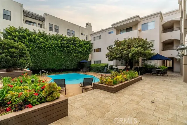 4637 Willis  #208, Sherman Oaks, CA 91403 - #3