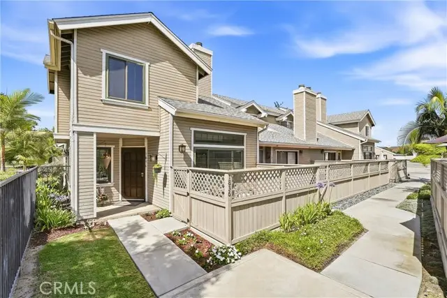 1836 W Falmouth Avenue  #11, Anaheim, CA 92801 - #3