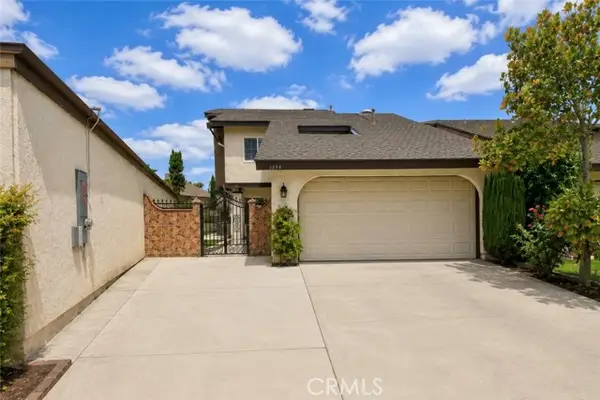 1896 Surf, Anaheim, CA 92801
