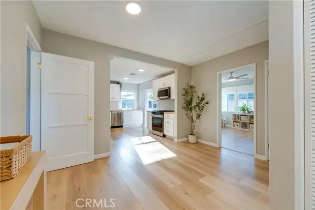 2719 Nipomo Avenue, Long Beach, CA 90815 - #3