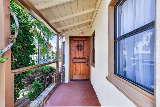 1899 Gladys Avenue, Signal Hill, CA 90755 - #2