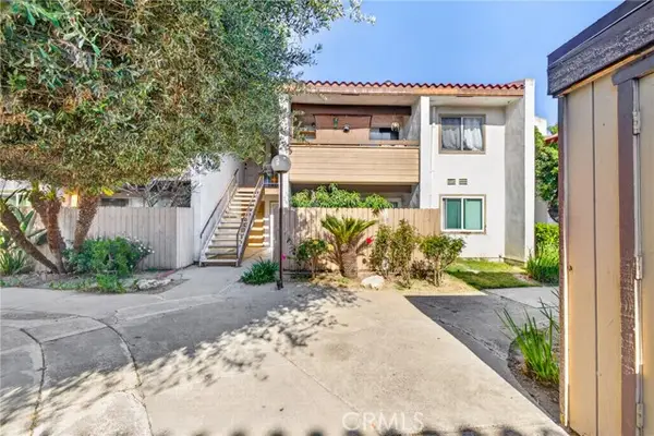 2521 Sunflower  #H6, Santa Ana, CA 92704