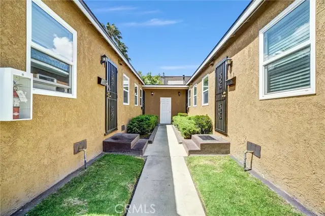 1065 19th, Long Beach, CA 90806 - #2