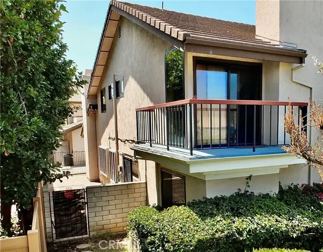 4015 Virginia Road  #6, Long Beach, CA 90807 - #2