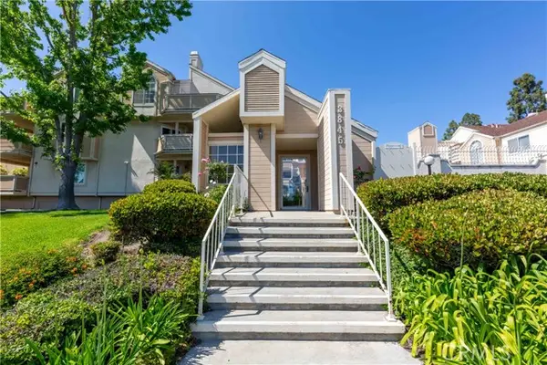 3845 Farquhar Avenue  #309, Los Alamitos, CA 90720
