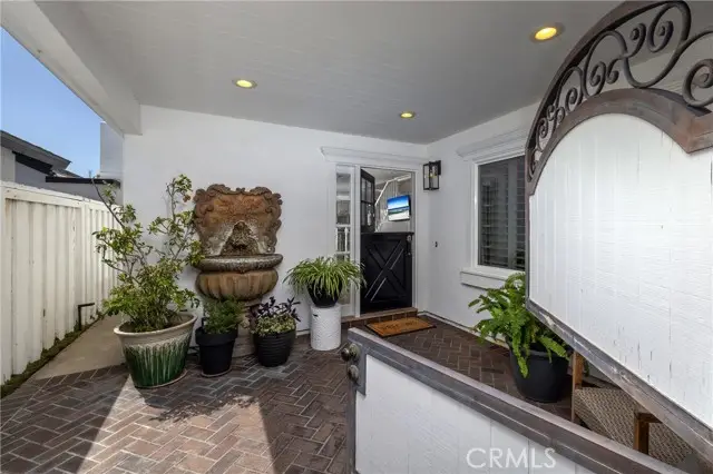 331 Walnut Street, Newport Beach, CA 92663 - #2