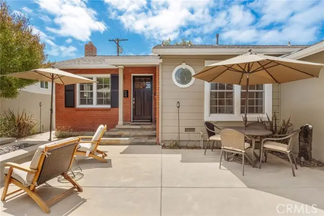 3209 Knoxville Avenue, Long Beach, CA 90808 - #3