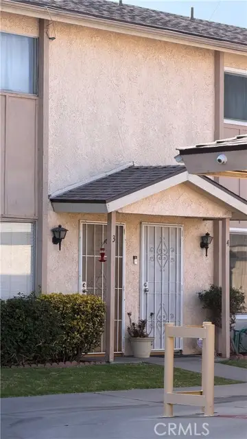 15927 Santa Ana Avenue  #3, Bellflower, CA 90706