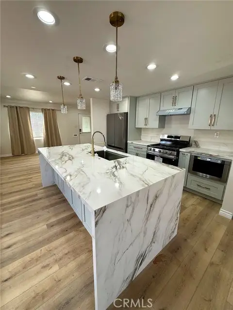 417 Vernon Avenue, Azusa, CA 91702 - #2