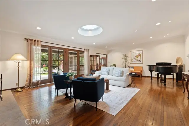 1455 La Perla, Long Beach, CA 90815 - #3