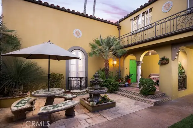 410 19th, Santa Ana, CA 92706 - #2