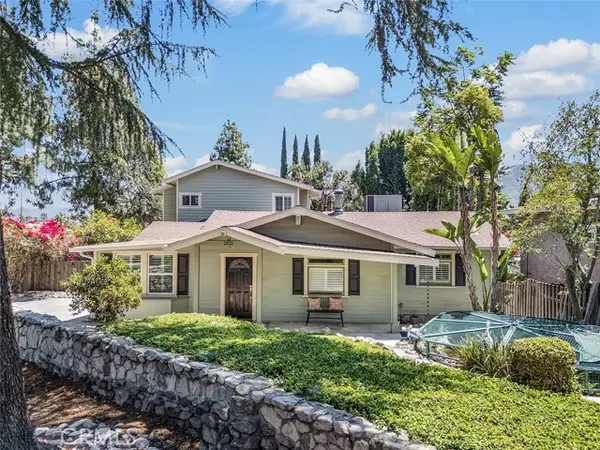 2832 Mayfield Ave., La Crescenta, CA 91214