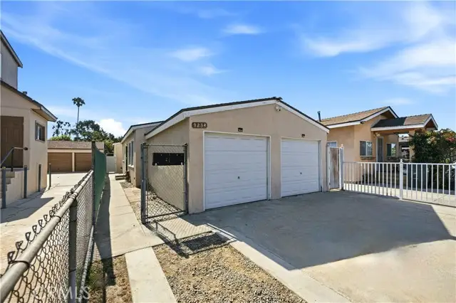 9234 Elizabeth Avenue, South Gate, CA 90280 - #3