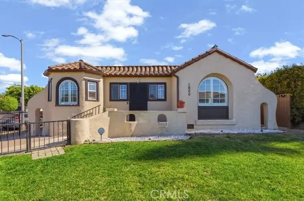 1600 80th Street, Los Angeles, CA 90047