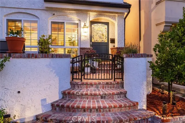 205 4th street, Seal Beach, CA 90740 - #2