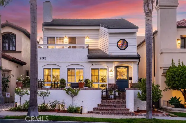 205 4th street, Seal Beach, CA 90740 - #3