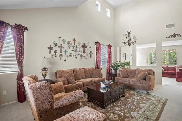 1372 Haddington Dr, Riverside, CA 92507 - #3
