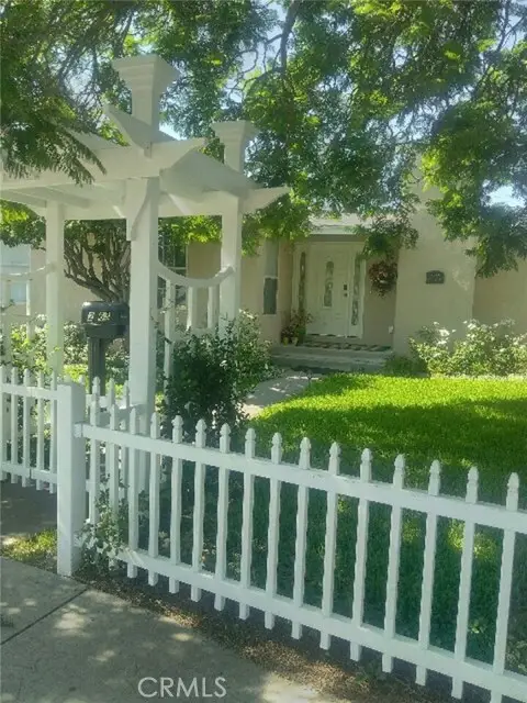 2863 Orange Avenue, Anaheim, CA 92804