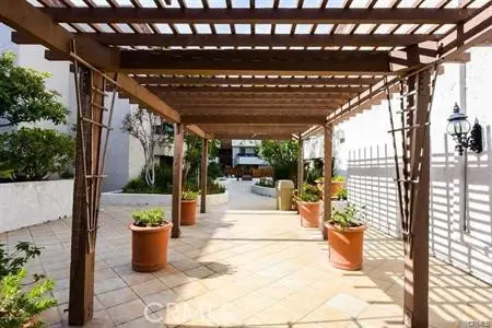 360 Euclid  #122, Pasadena, CA 91101 - #3