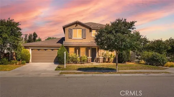 28327 Serenity Falls Way, Menifee, CA 92585