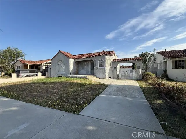 2211 79th Street, Inglewood, CA 90305 - #2