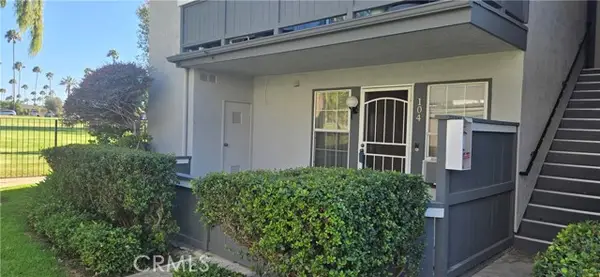 18292 Parkview Lane  #104, Huntington Beach, CA 92648