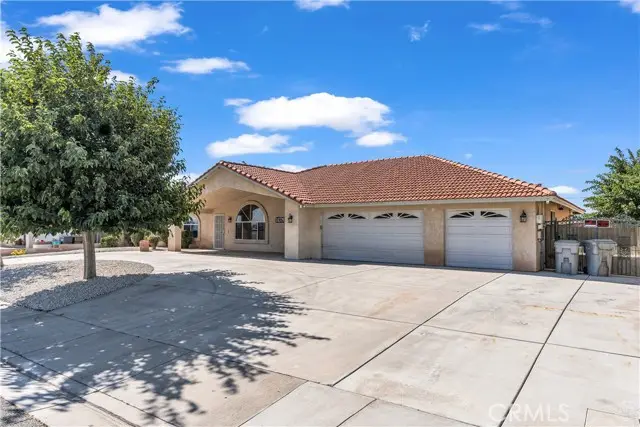 14379 Mauna Loa, Hesperia, CA 92345 - #2