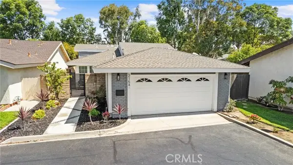 2154 Wellington, Santa Ana, CA 92701