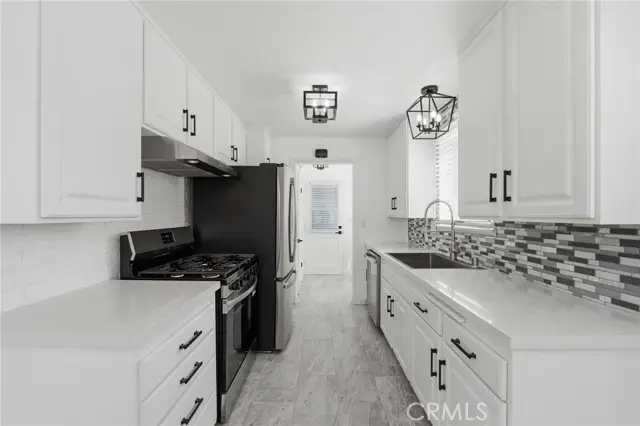 11512 213th, Lakewood, CA 90715 - #2