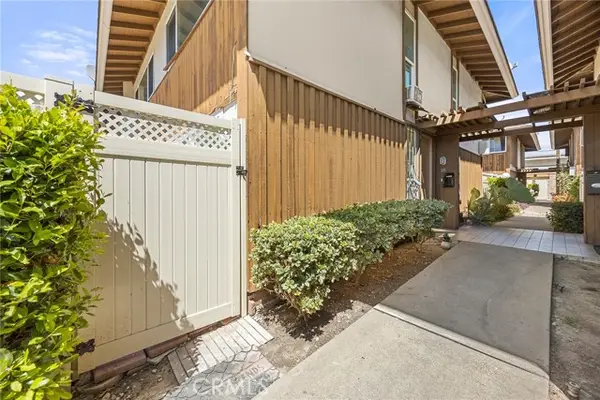 15500 Tustin Village  #25, Tustin, CA 92780