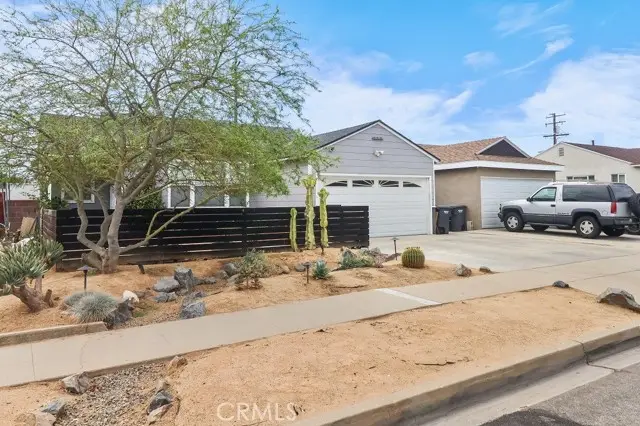 2738 Greenmeadow Road, Lakewood, CA 90712 - #3